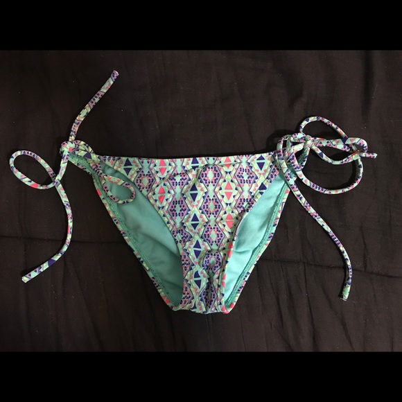 Bikini bottom - Picture 2 of 2